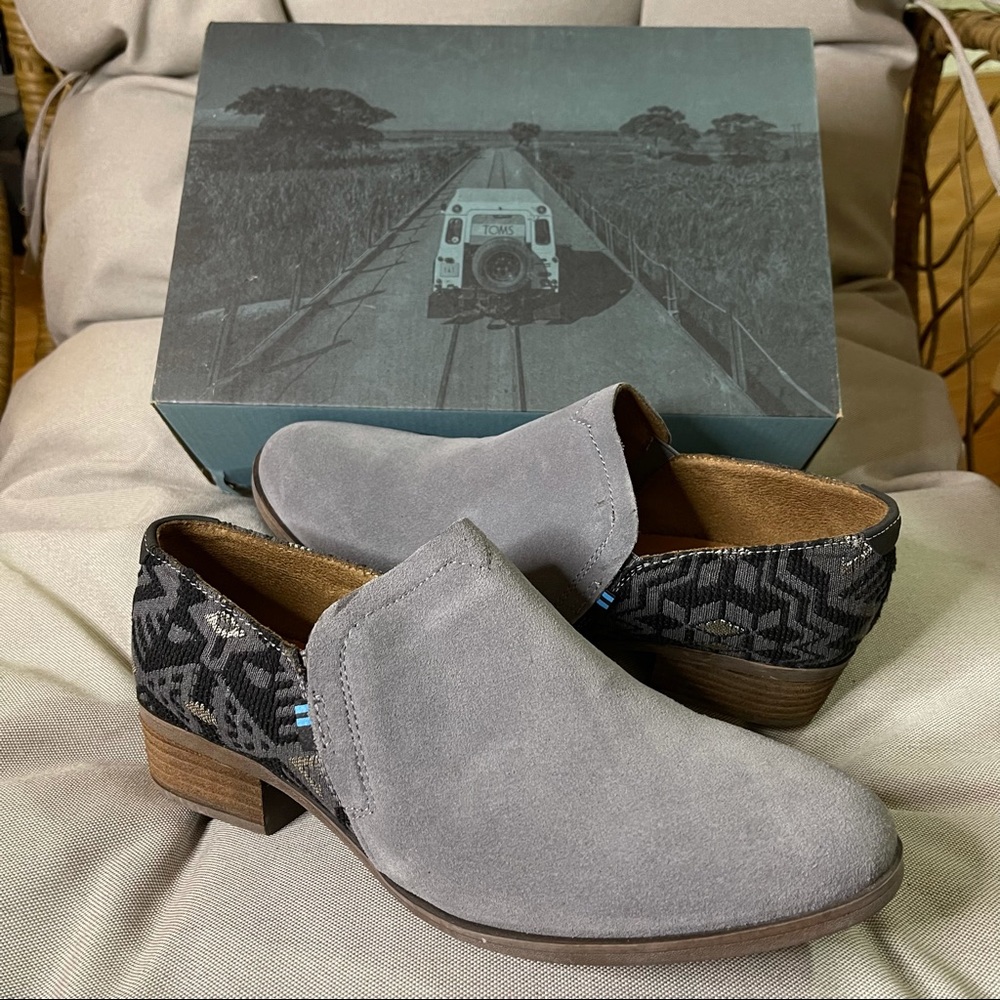 TOMS Women’s Shoes Size 8.5
